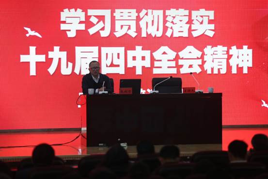 说明: AQ0A3454